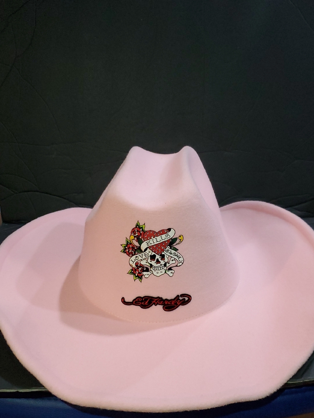 Ed Hardy‎ pink love kills slowly inscripted crystal studded western cowboy hat